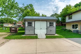 218 5th Ave SE, Elbow Lake, MN 56531 - Photo 8