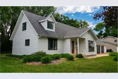 817 17th Street, Windom, MN 56101 - Photo 2