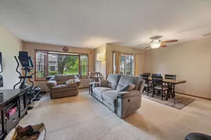 4163 Maureen Dr NE, Columbia Heights, MN 55421 - Photo 8