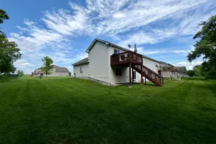 1042 White Tail Ln, Montrose, MN 55363 - Photo 6