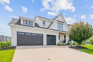 18447 75th Pl N, Maple Grove, MN 55311 - Photo 4