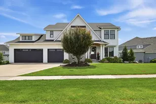 18447 75th Pl N, Maple Grove, MN 55311 - Photo 2