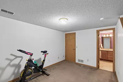 14316 Estates Avenue, Apple Valley, MN 55124 - Photo 22