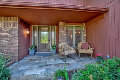 322 N Cudd Avenue, River Falls, WI 54022 - Photo 4