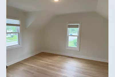 436 Adams Street SE, Hutchinson, MN 55350 - Photo 8