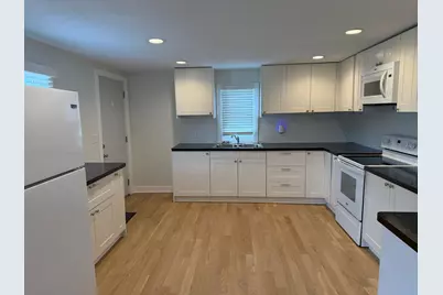 436 Adams Street SE, Hutchinson, MN 55350 - Photo 2