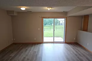 10455 Glen Eagle Cir, Woodbury, MN 55129 - Photo 30