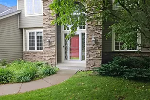10455 Glen Eagle Cir, Woodbury, MN 55129 - Photo 4