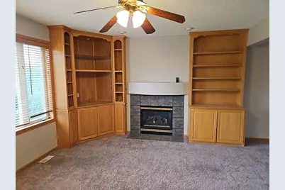 10455 Glen Eagle Circle, Woodbury, MN 55129 - Photo 14