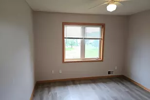 10455 Glen Eagle Cir, Woodbury, MN 55129 - Photo 32