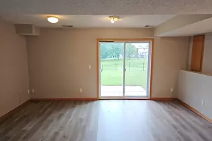 10455 Glen Eagle Cir, Woodbury, MN 55129 - Photo 38