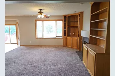 10455 Glen Eagle Circle, Woodbury, MN 55129 - Photo 16
