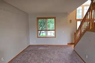 10455 Glen Eagle Cir, Woodbury, MN 55129 - Photo 6