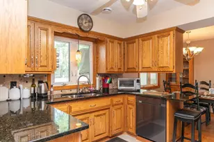 3433 Gettysburg Ave N, New Hope, MN 55427 - Photo 12