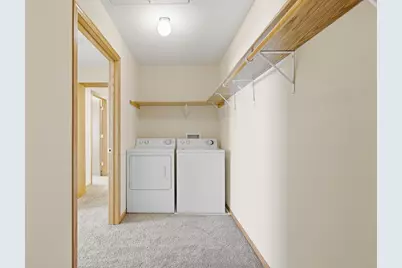 1587 County Road D E, Maplewood, MN 55109 - Photo 16