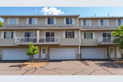 1587 County Road D E, Maplewood, MN 55109 - Photo 2
