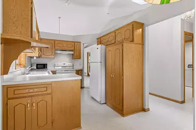 710 Emerald Ridge, Roseville, MN 55113 - Photo 20