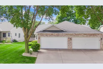 710 Emerald Ridge, Roseville, MN 55113 - Photo 2