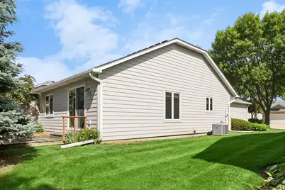 710 Emerald Ridge, Roseville, MN 55113 - Photo 46