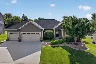 1872 Shannon Oaks Blvd NE, Rochester, MN 55906 - Photo 1