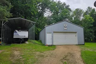 594 Boundary Rd, Hudson, WI 54016 - Photo 4