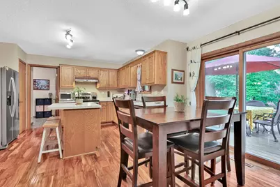 7038 46th Street N, Oakdale, MN 55128 - Photo 8