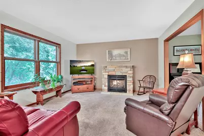 7038 46th Street N, Oakdale, MN 55128 - Photo 10