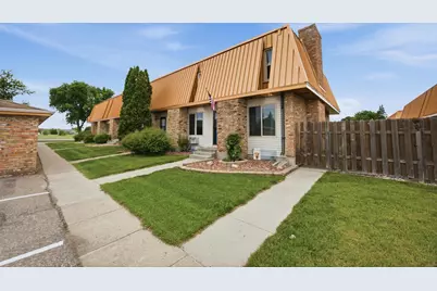 342 12 1/2 Avenue E #21, West Fargo, ND 58078 - Photo 2