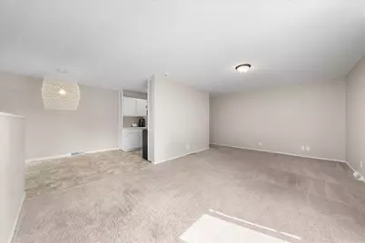 4836 Grenwich Trail N, Oakdale, MN 55128 - Photo 4