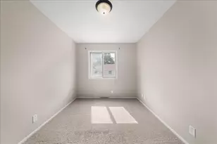 4836 Grenwich Trail N, Oakdale, MN 55128 - Photo 20