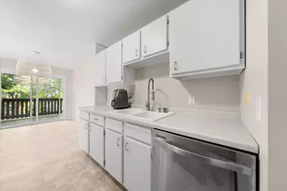 4836 Grenwich Trail N, Oakdale, MN 55128 - Photo 12