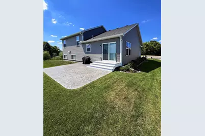 1515 Raymond Drive, Waconia, MN 55387 - Photo 8