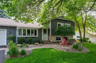 7896 Berkshire Ln N, Maple Grove, MN 55311 - Photo 4