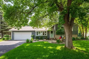 7896 Berkshire Ln N, Maple Grove, MN 55311 - Photo 2