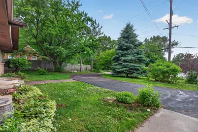 3921 Williston Road, Minnetonka, MN 55345 - Photo 2