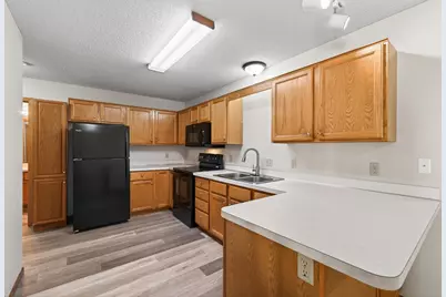 7043 48th Street N, Oakdale, MN 55128 - Photo 8