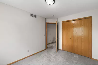7043 48th Street N, Oakdale, MN 55128 - Photo 20