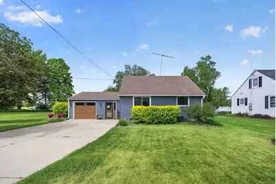 1290 West Avenue, Zumbrota, MN 55992 - Photo 2