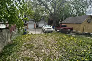 466 Edmund Ave, Saint Paul, MN 55103 - Photo 20