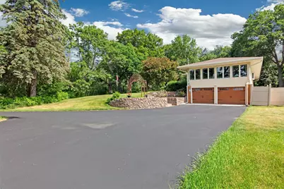 8703 Kimbro Avenue N, Stillwater, MN 55082 - Photo 2