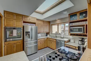 13491 Fairlawn Ct, Apple Valley, MN 55124 - Photo 6