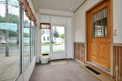 368 W Sarnia Street, Winona, MN 55987 - Photo 2