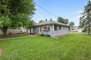 752 Orange Ave E, Saint Paul, MN 55106 - Photo 22