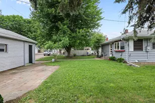 752 Orange Ave E, Saint Paul, MN 55106 - Photo 28
