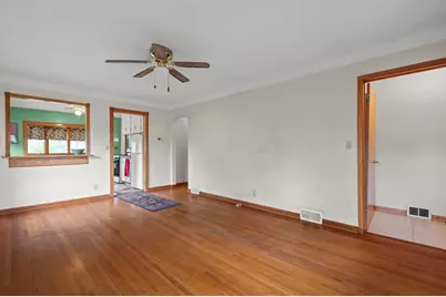 752 Orange Avenue E, Saint Paul, MN 55106 - Photo 8