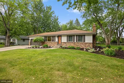 10157 Irwin Road, Bloomington, MN 55437 - Photo 2