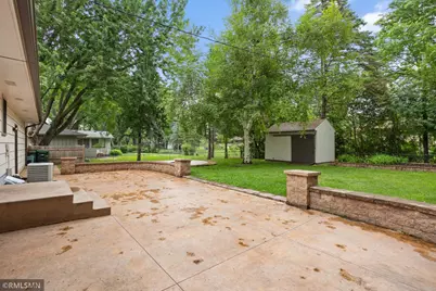 10157 Irwin Road, Bloomington, MN 55437 - Photo 4