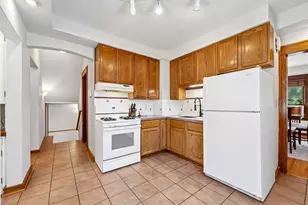1037 Burr St, Saint Paul, MN 55130 - Photo 10