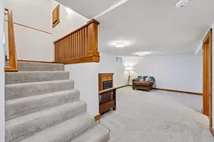 1037 Burr St, Saint Paul, MN 55130 - Photo 14