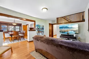 1037 Burr St, Saint Paul, MN 55130 - Photo 4
